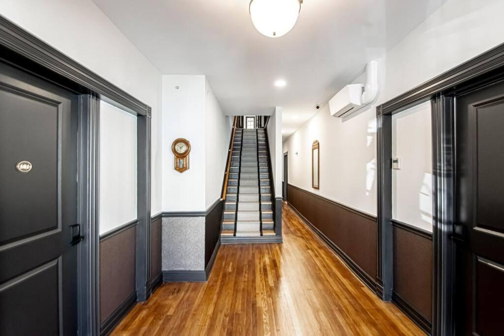 Steps To Bathhouses, Historic Studio, King Bed, Room # 101 温泉城 外观 照片