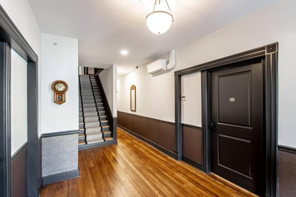 Steps To Bathhouses, Historic Studio, King Bed, Room # 101 温泉城 外观 照片